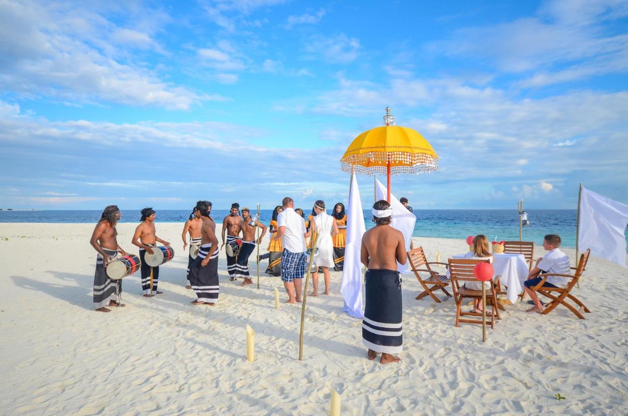Ukulhas Beach Inn Exterior foto