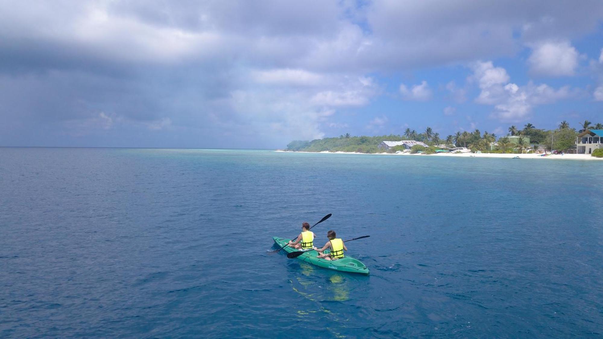 Ukulhas Beach Inn Exterior foto