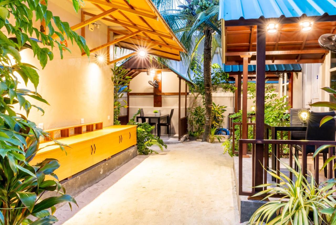 Ukulhas Beach Inn Exterior foto